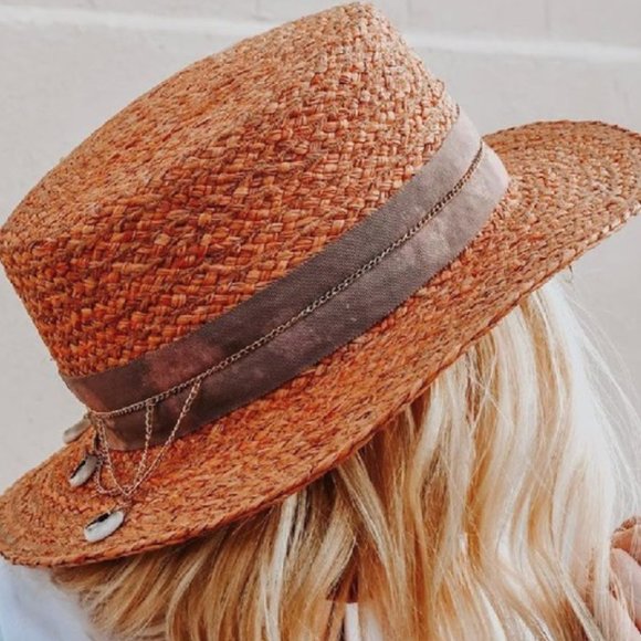Olive & Pique Accessories - Juniper Raffia Boater Chain Detail Sun Hat